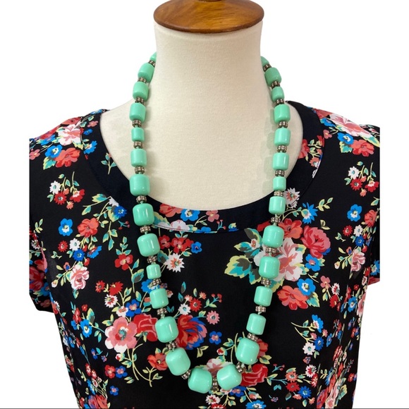 J. Crew Jewelry - J. Crew mint bead and rhinestone necklace long